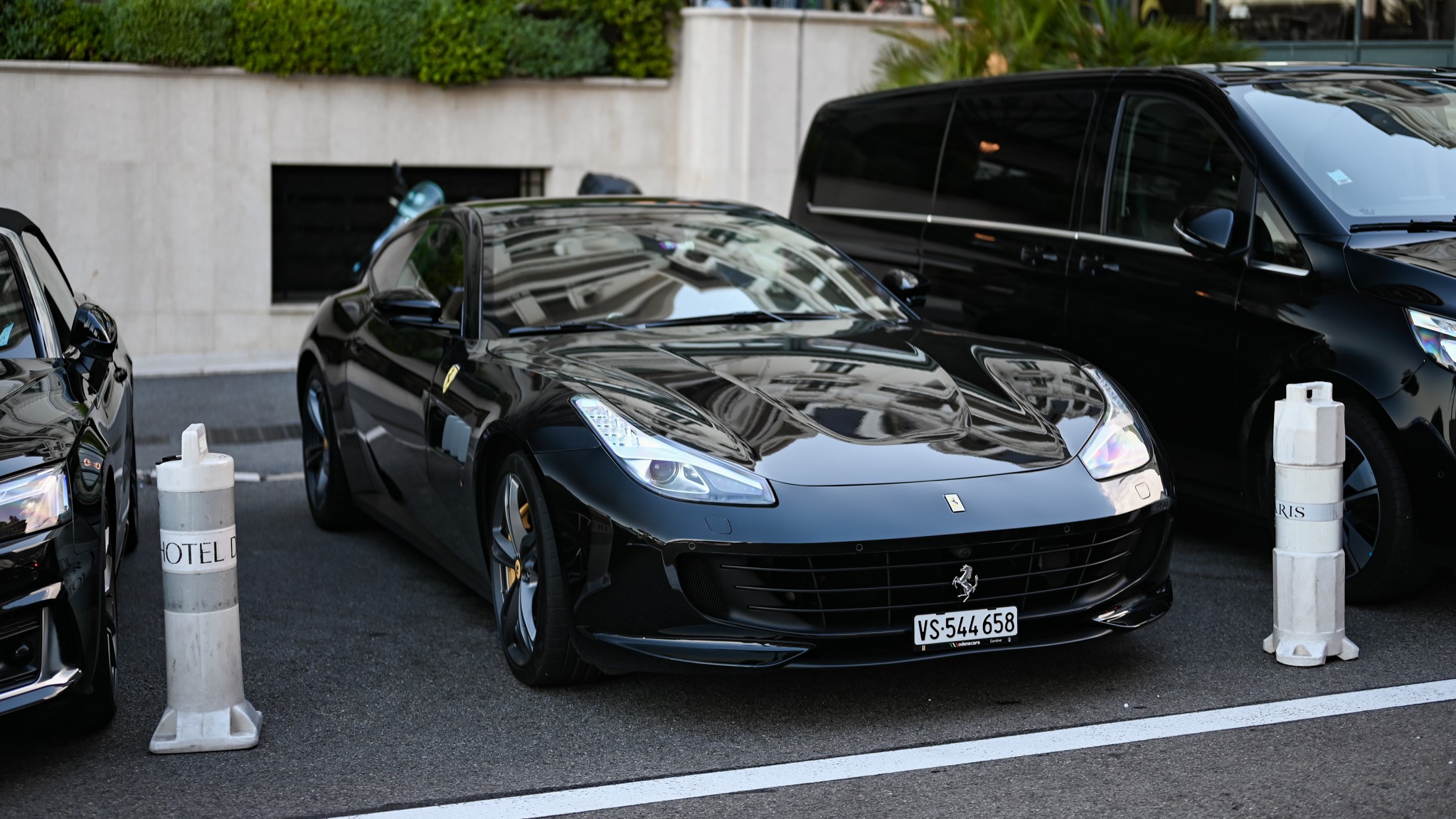 Ferrari GTC4 Lusso - VS544658 (CH)