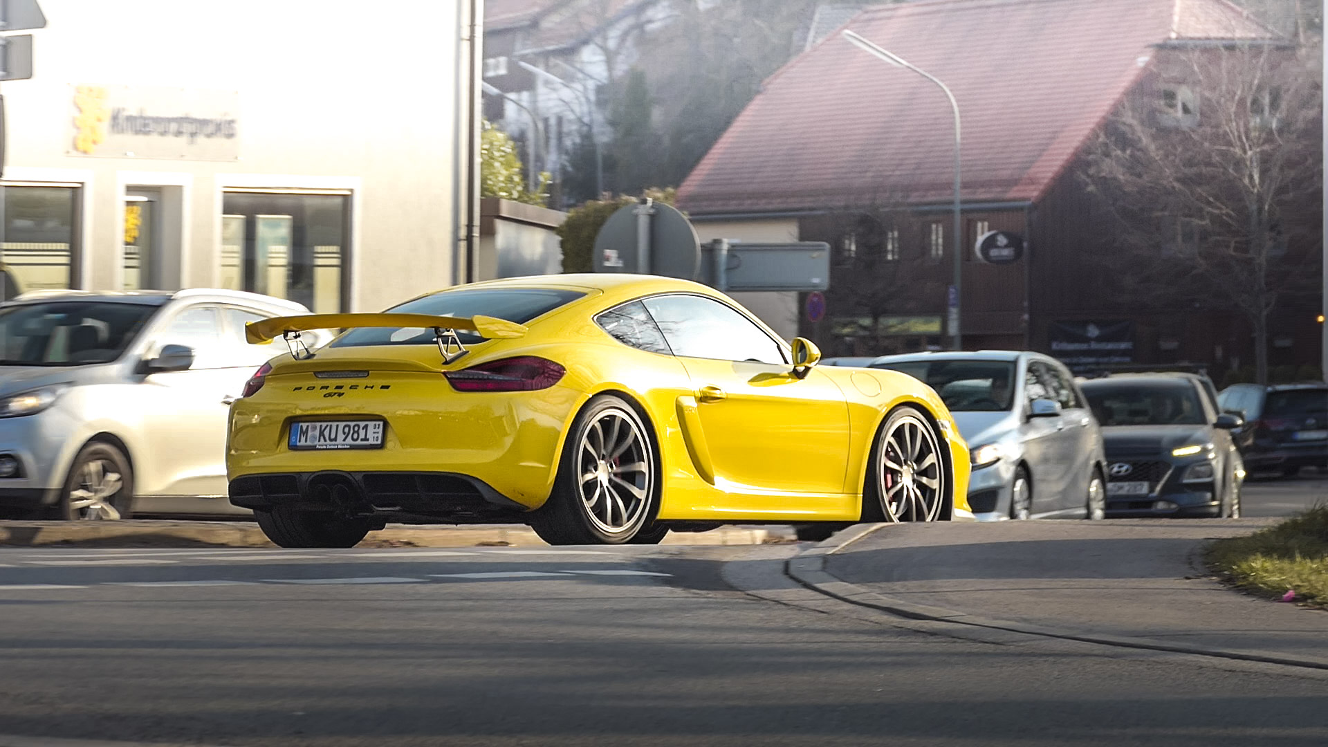 Porsche Cayman GT4 - M-KU981