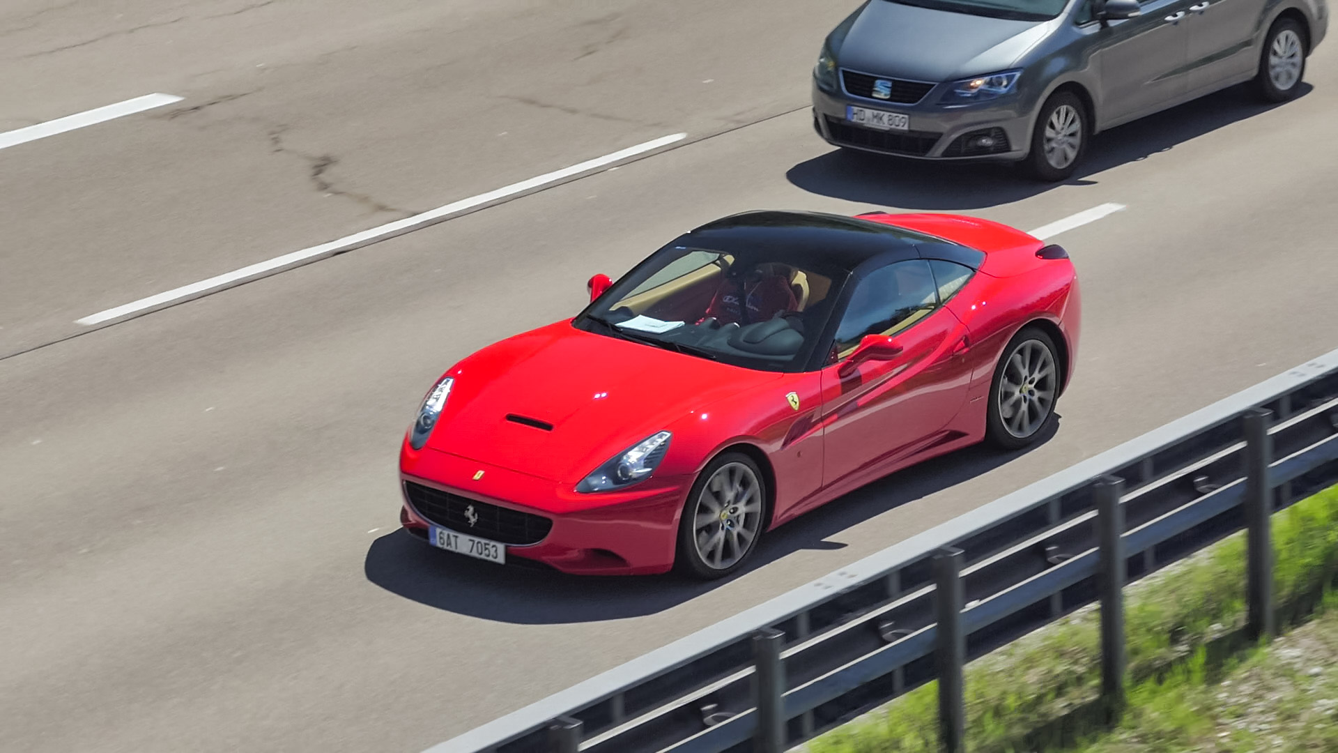 Ferrari California - 6AT7053 (CZ)