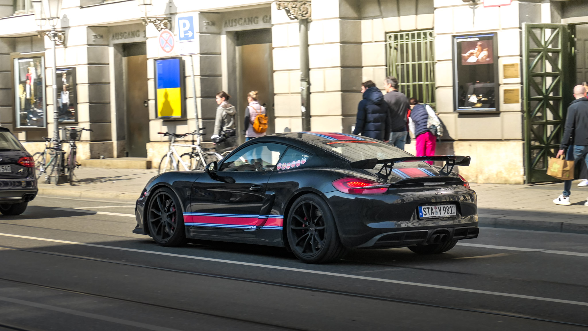 Porsche Cayman GT4 - STA-Y981
