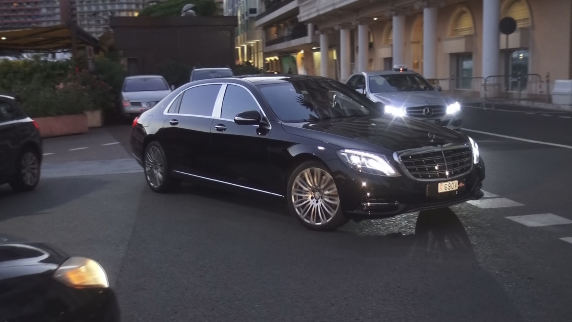Mercedes Maybach S500 - 690V (MC)
