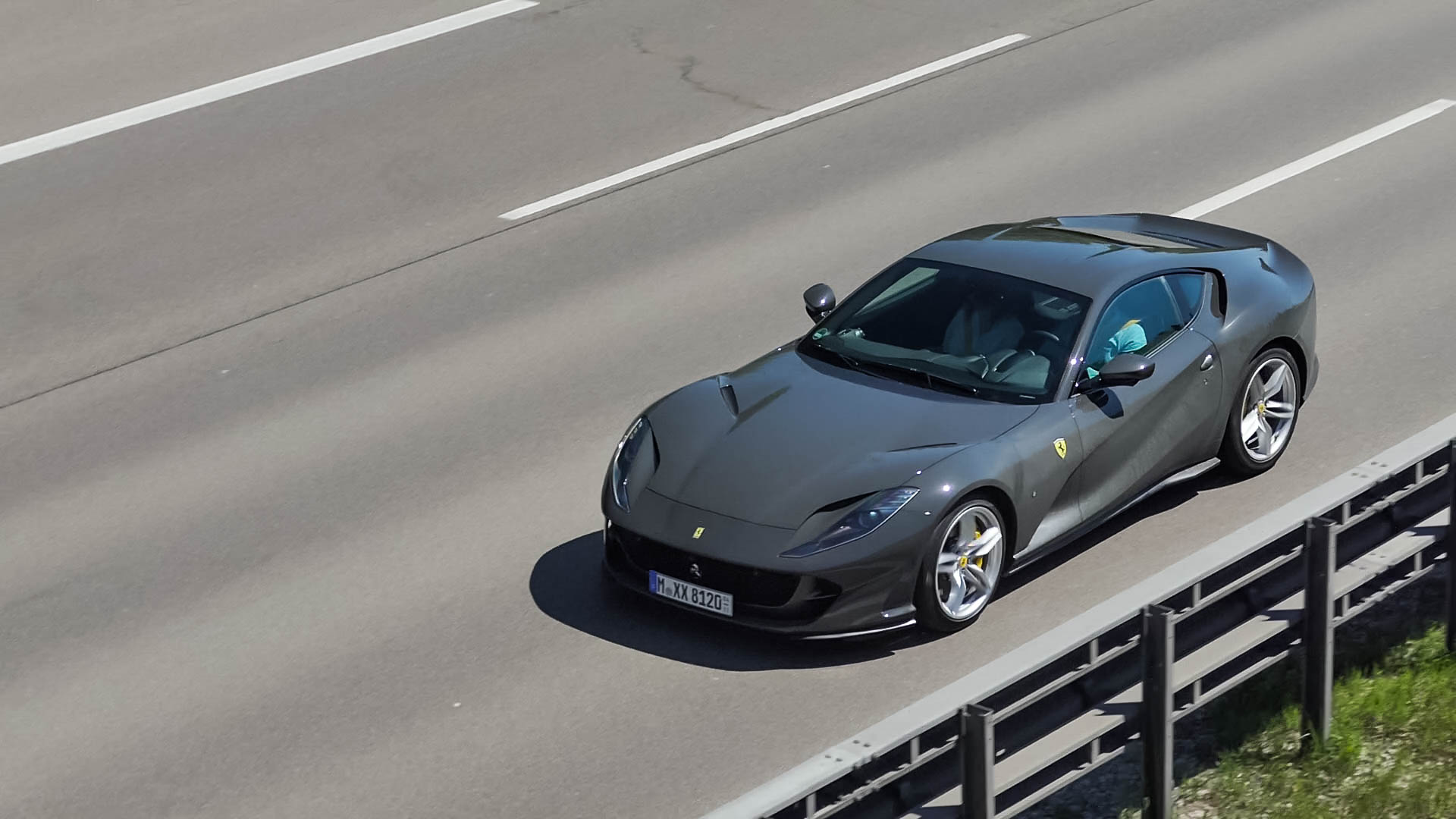 Ferrari 812 Superfast - M-XX8120