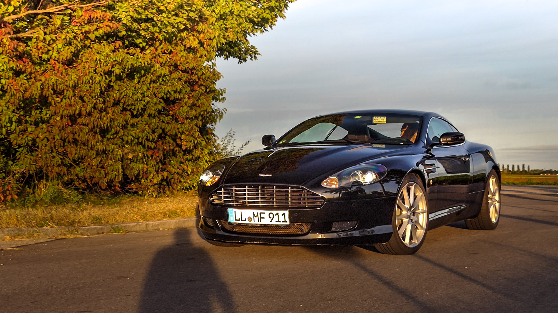 Aston Martin DB9 Volante - LL-MF911