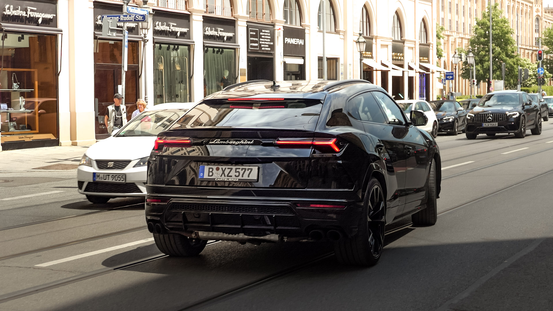 Lamborghini Urus - B-XZ577