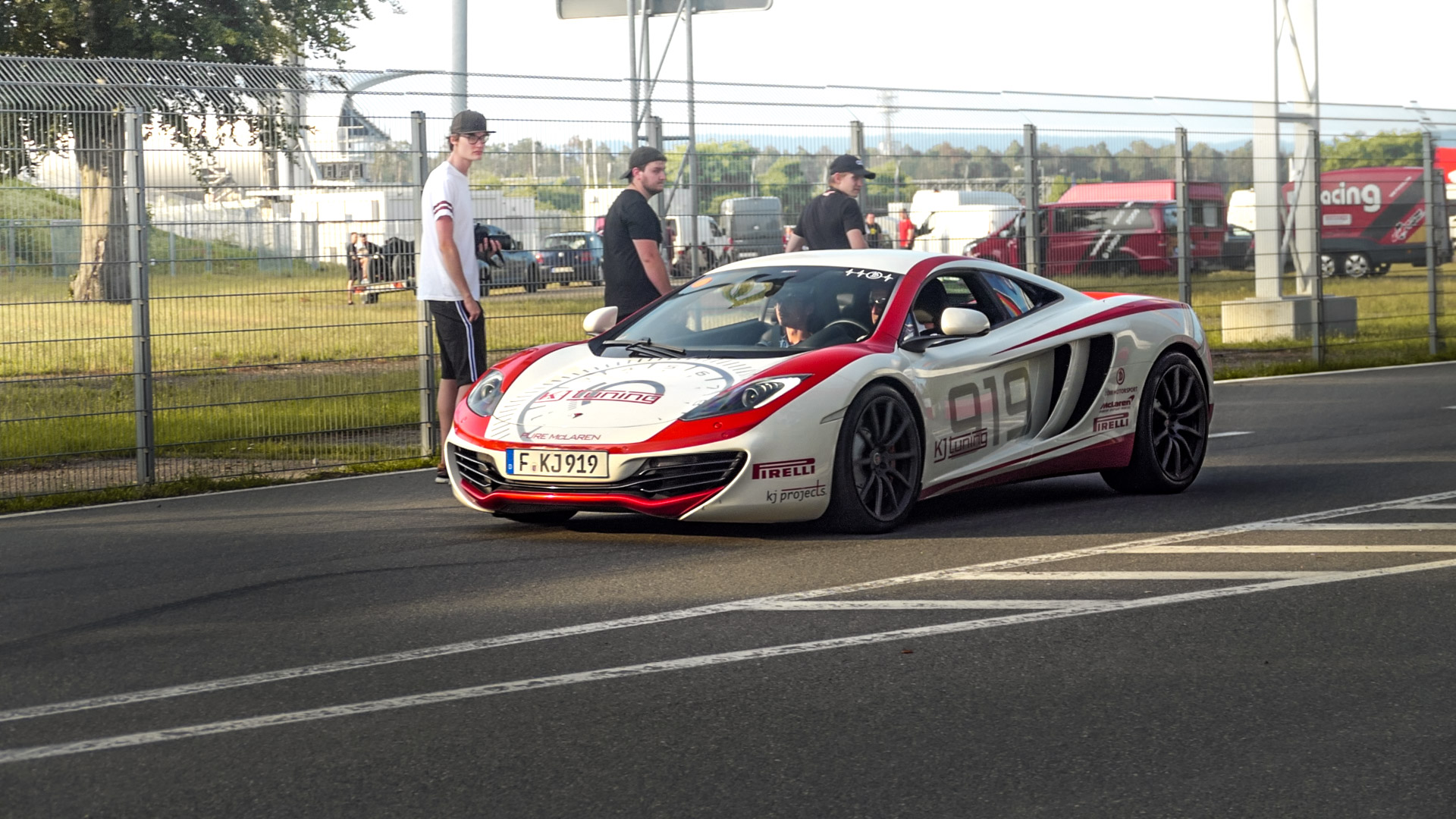 McLaren MP4-12C - F-KJ919