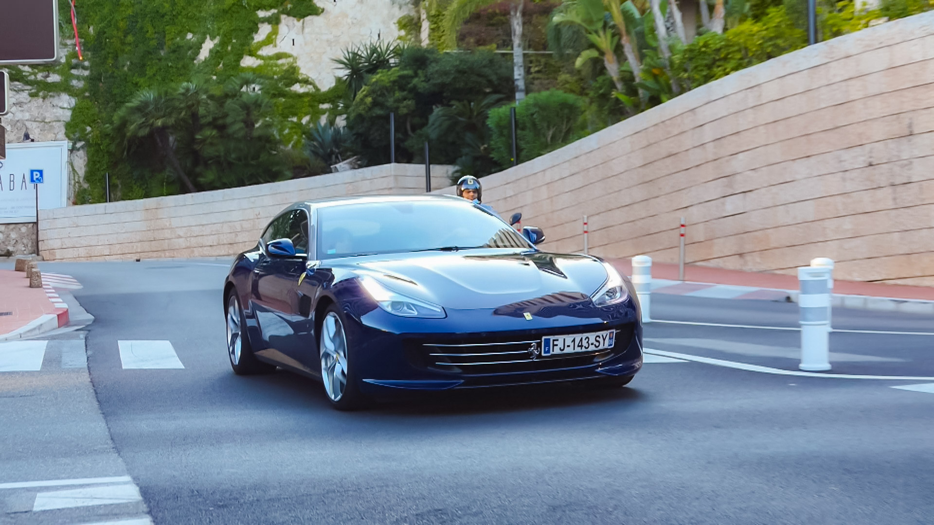 Ferrari GTC4 Lusso - FJ143SY-06 (FRA)