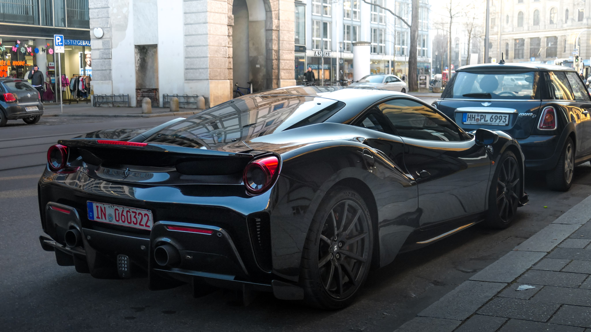 Ferrari 488 Pista - IN-060322