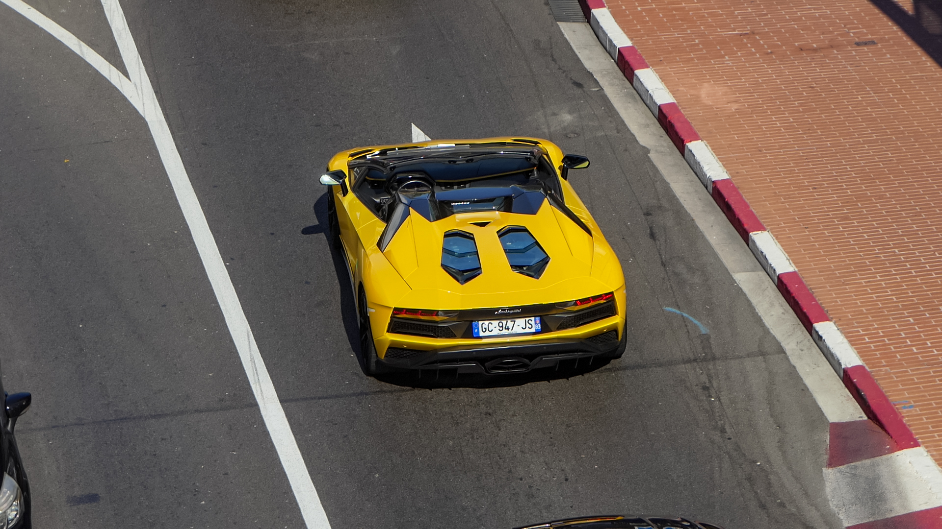 Lamborghini Aventador S Roadster - GC947JS-83 (FRA)