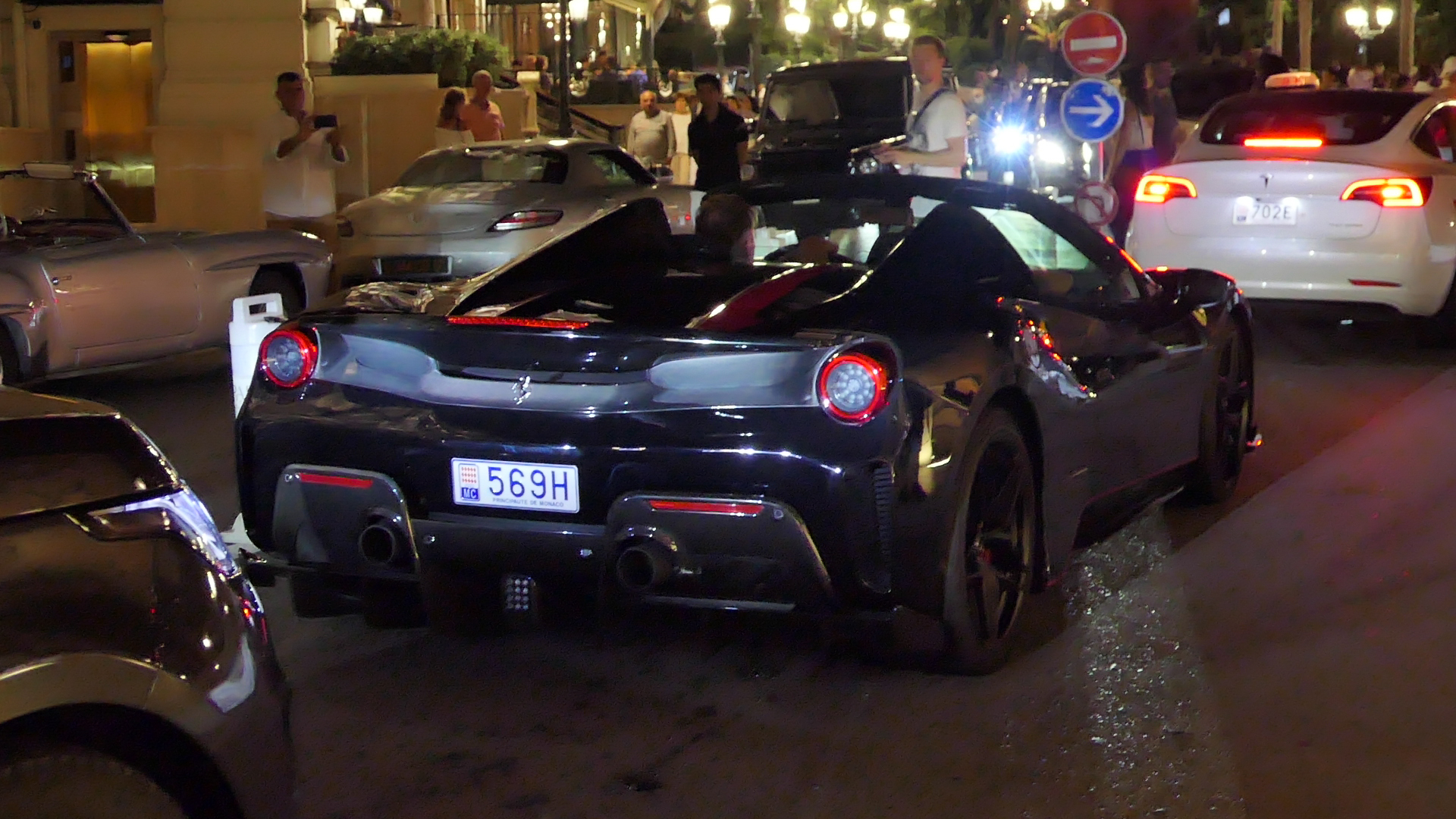 Ferrari 488 Pista Spider - 569H (MC)