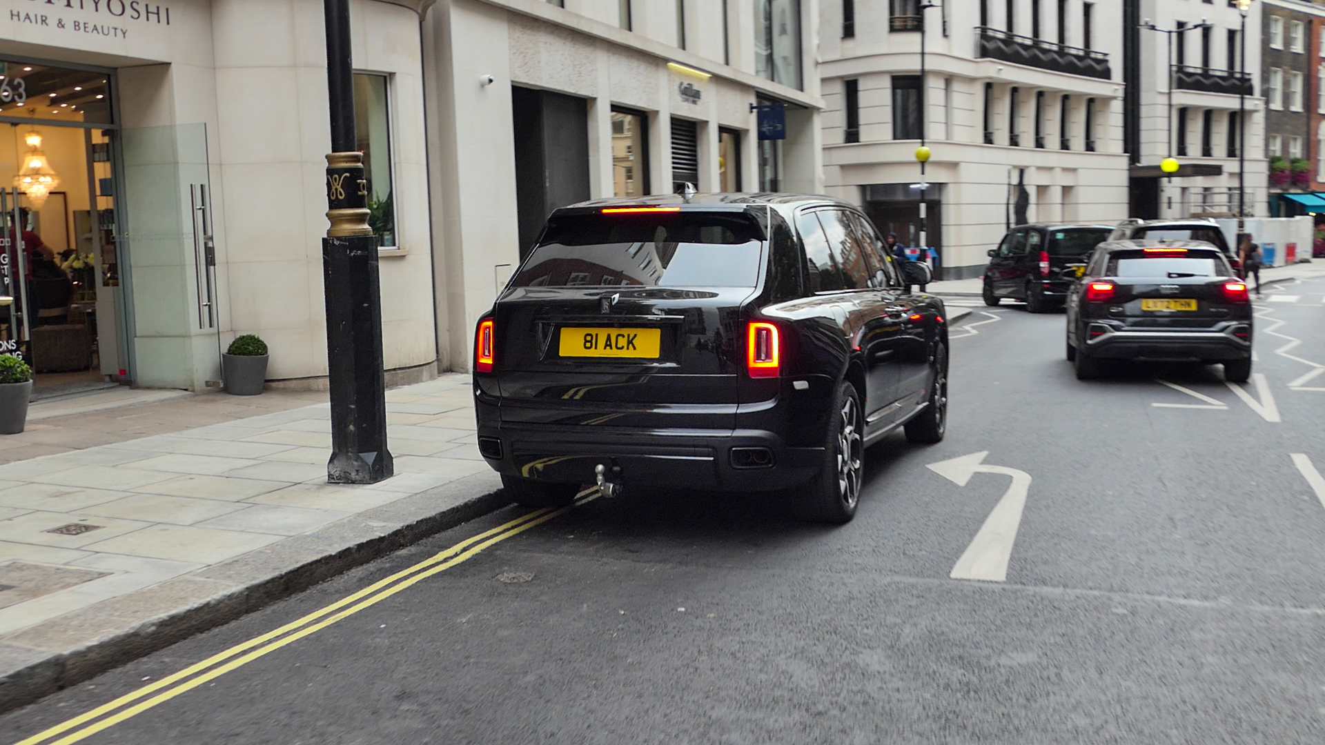 Rolls Royce Cullinan - 81ACK (GB)
