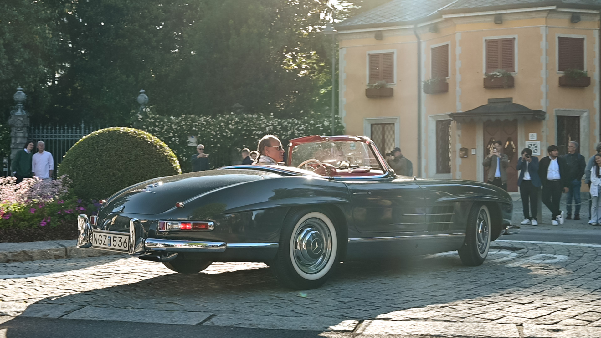 Mercedes 300SL Roadster - NGZ536 (SWE)