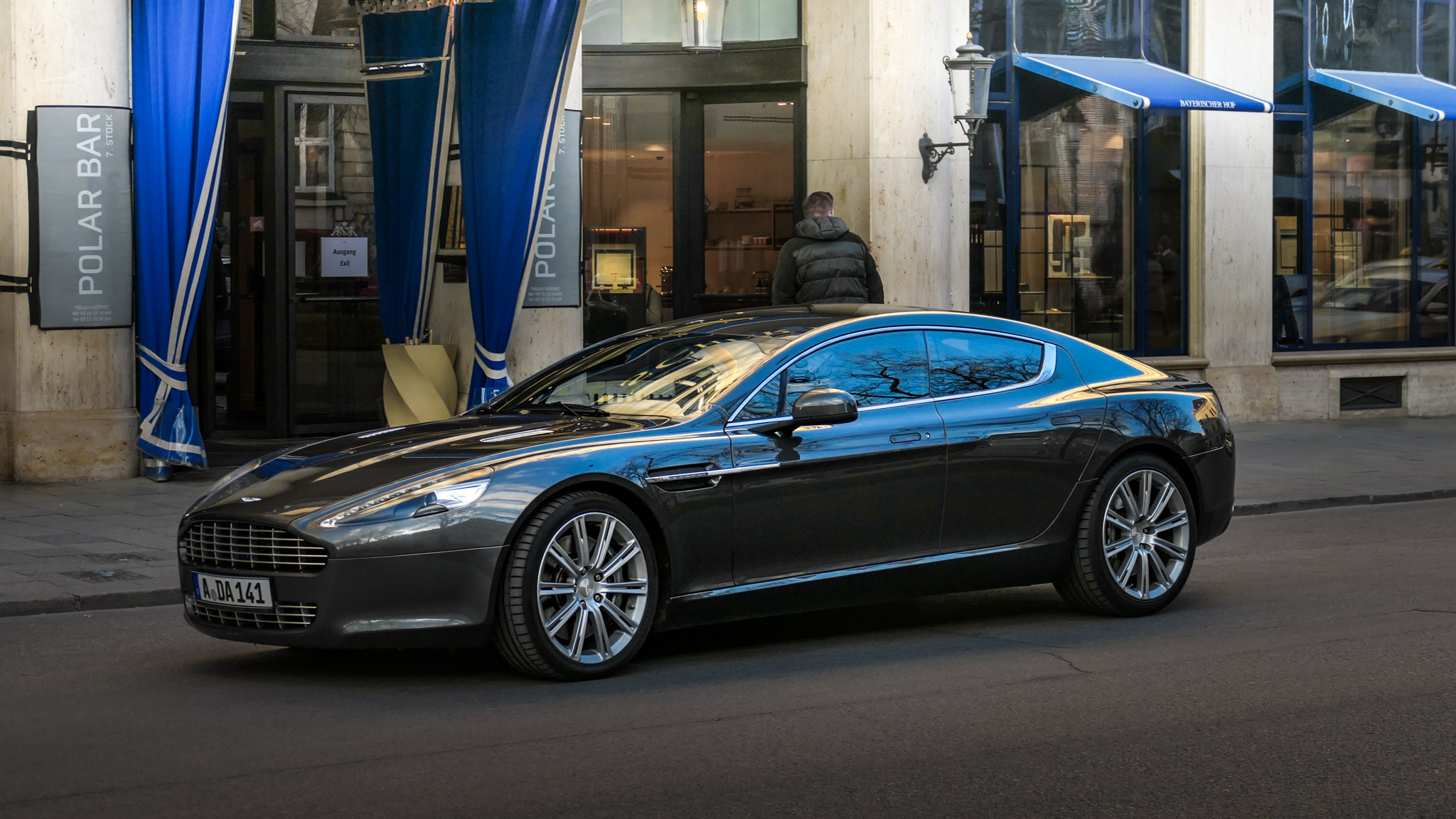 Aston Martin Rapide - A-DA141