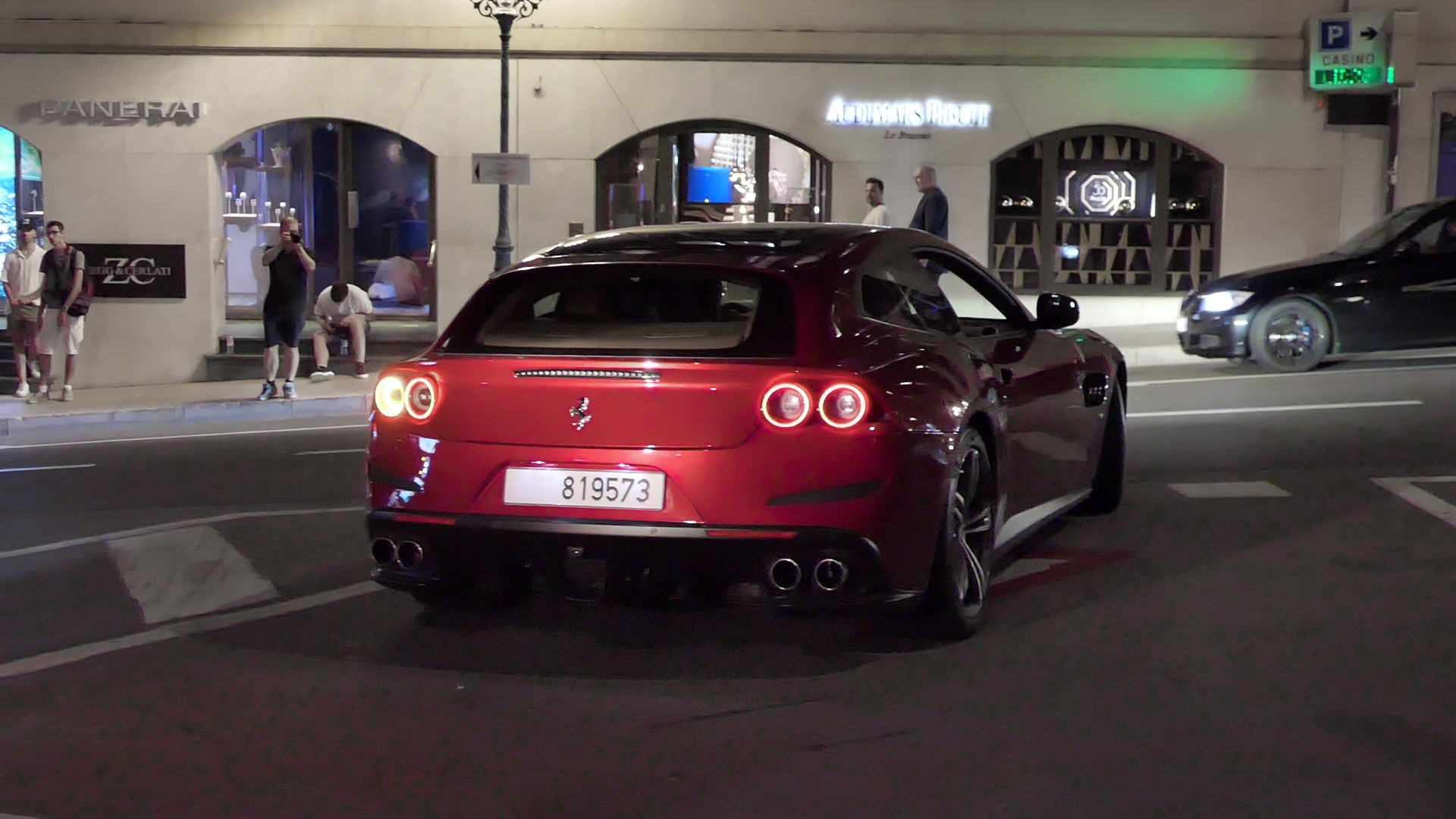 Ferrari GTC4 Lusso - 819573 (KWT)