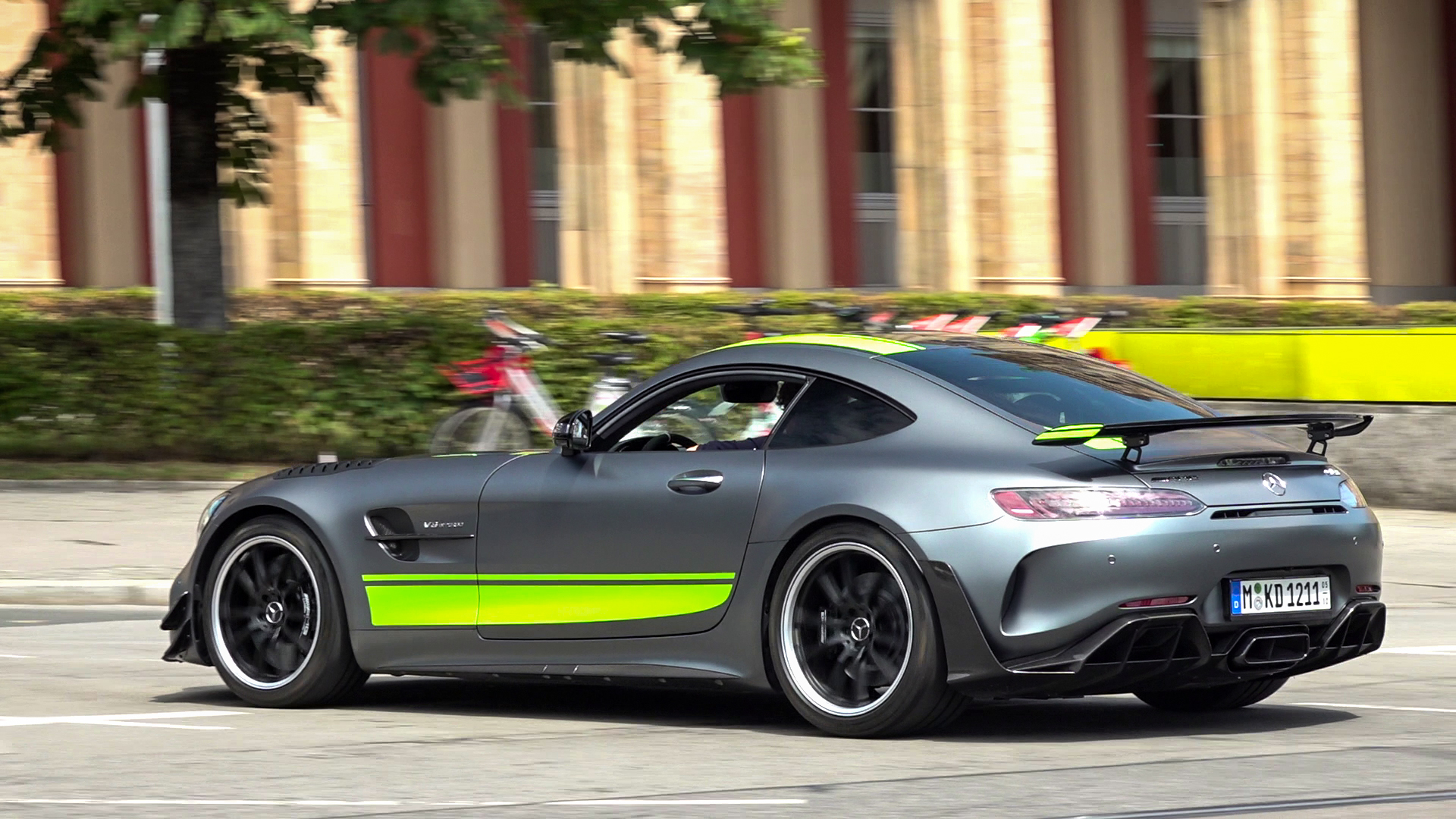 AMG GTR Pro - M-KD1211