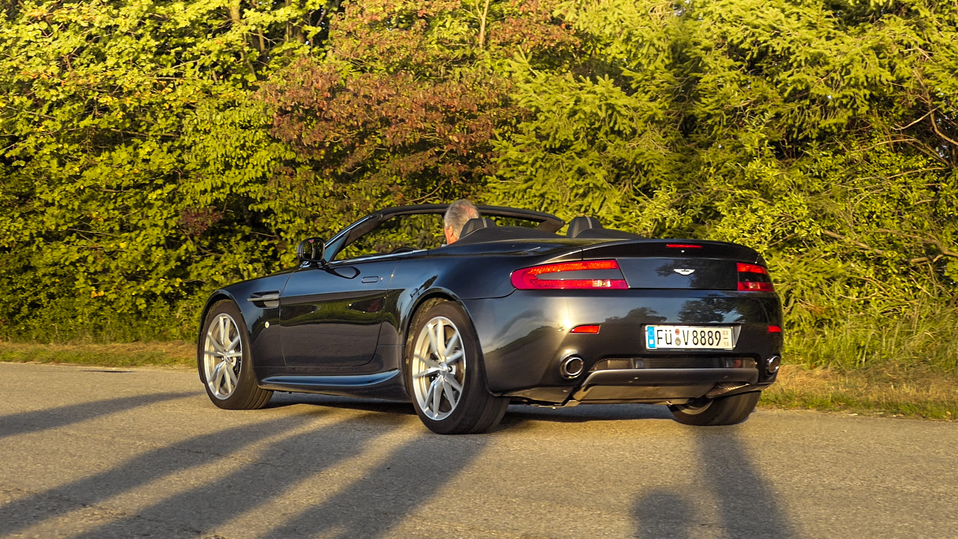Aston Martin Vantage V8 Volante - FÜ-V8889