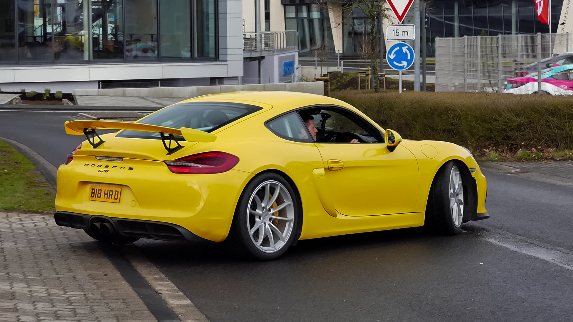 Porsche Cayman GT4 - B18HRD (GB)
