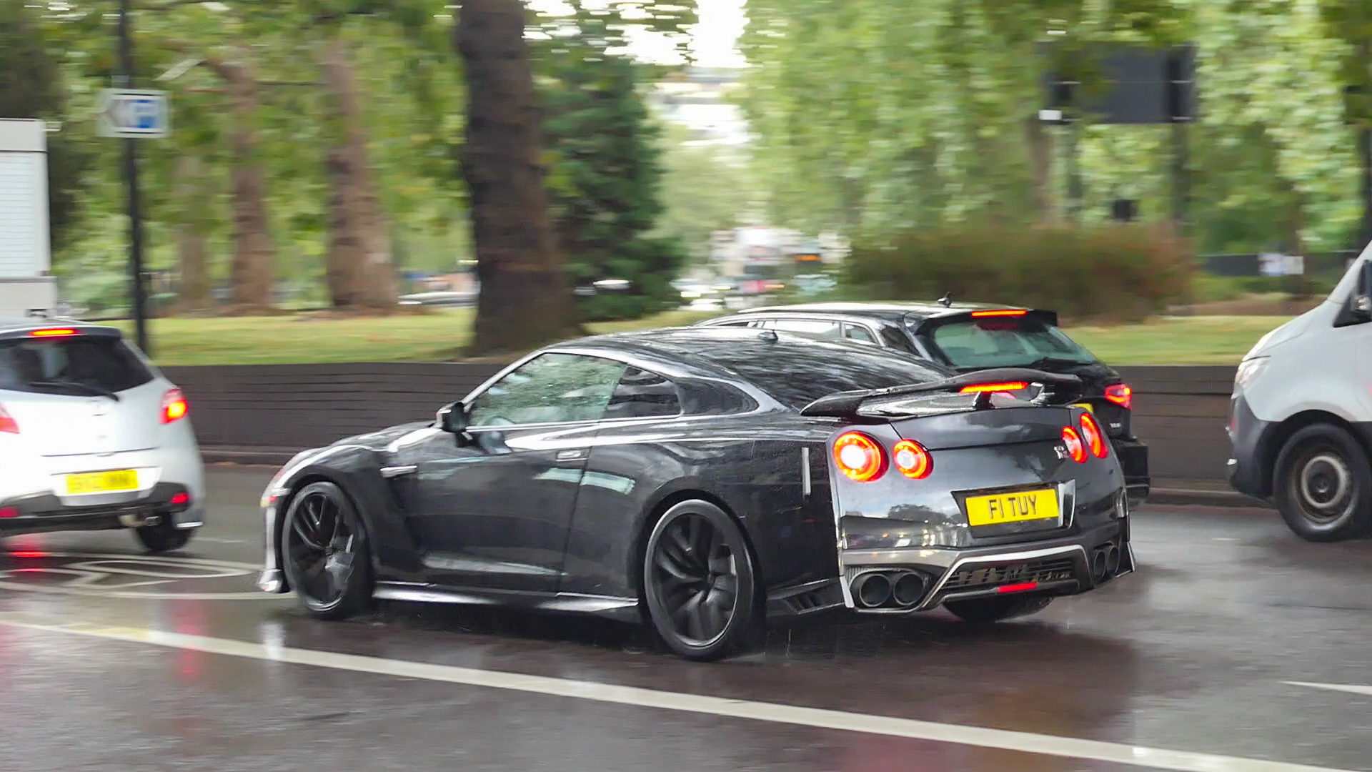 Nissan GTR - F1TUY (GB)