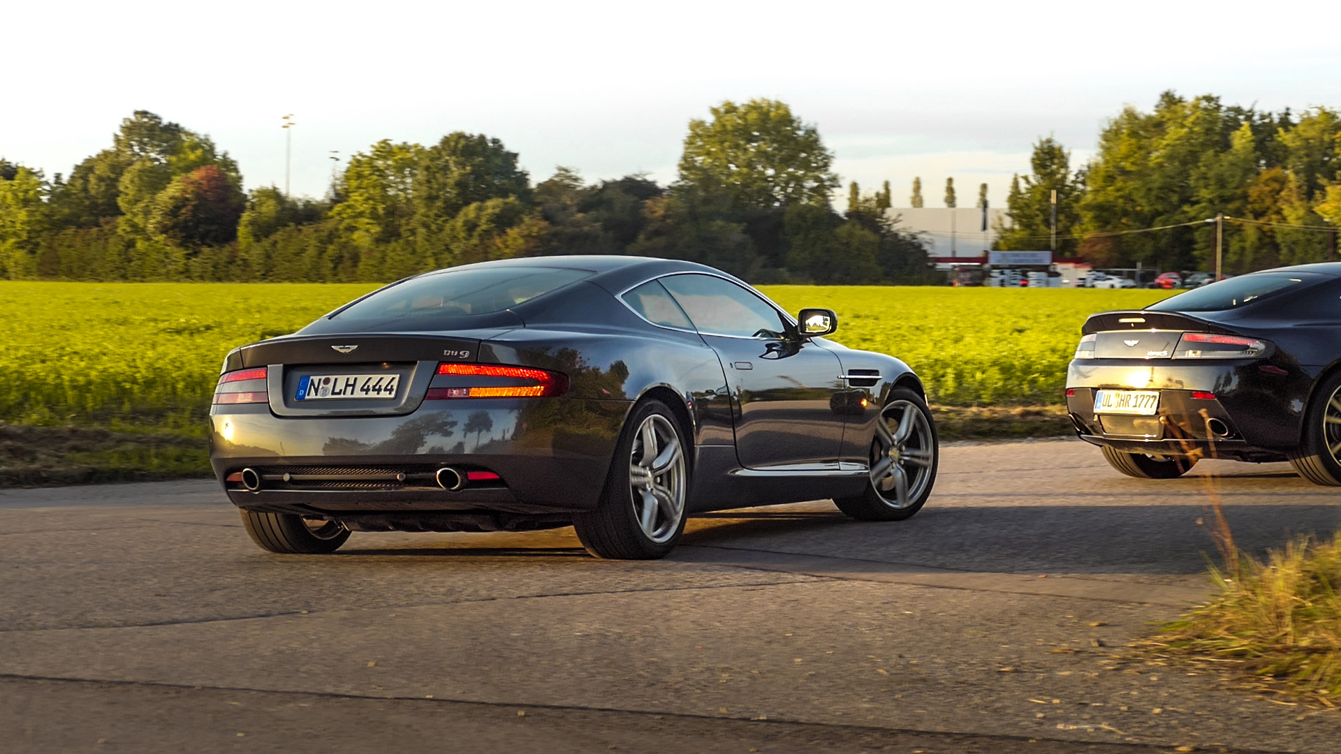 Aston Martin DB9 - N-LH444