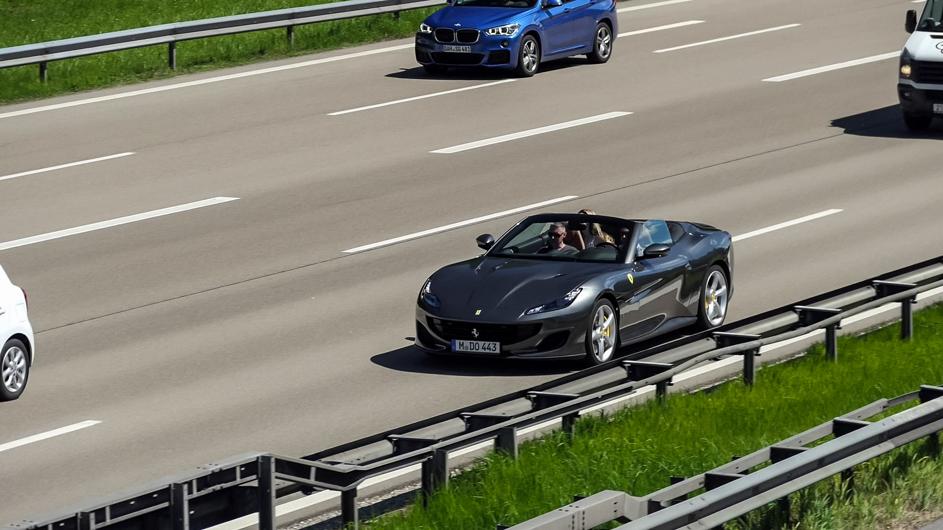 Ferrari Portofino - M-DO-443