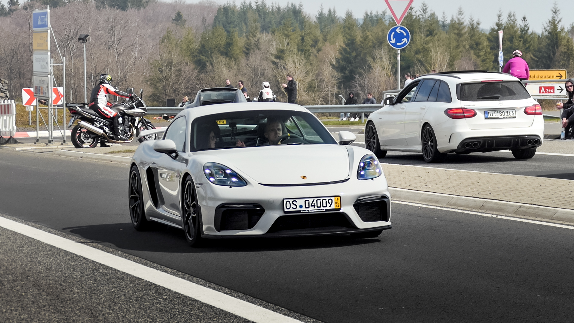 Porsche Cayman GT4 - OS-04009