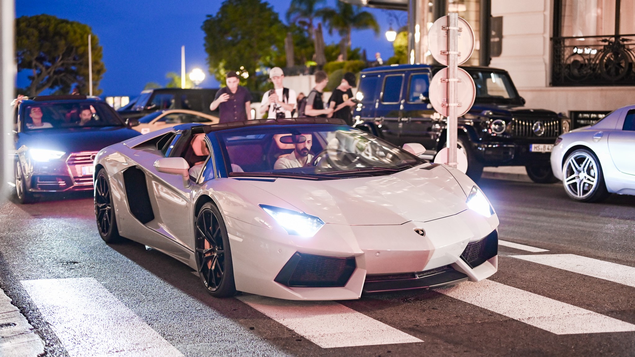 Lamborghini Aventador LP700-4 Roadster - 53639 (QAT)
