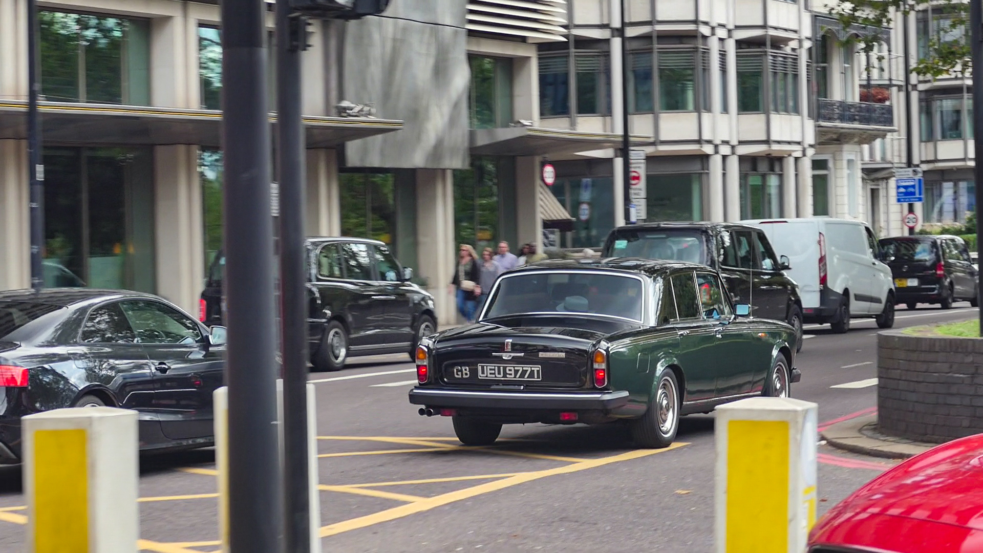 Rolls Royce Silver Shadow - UEU977T (GB)