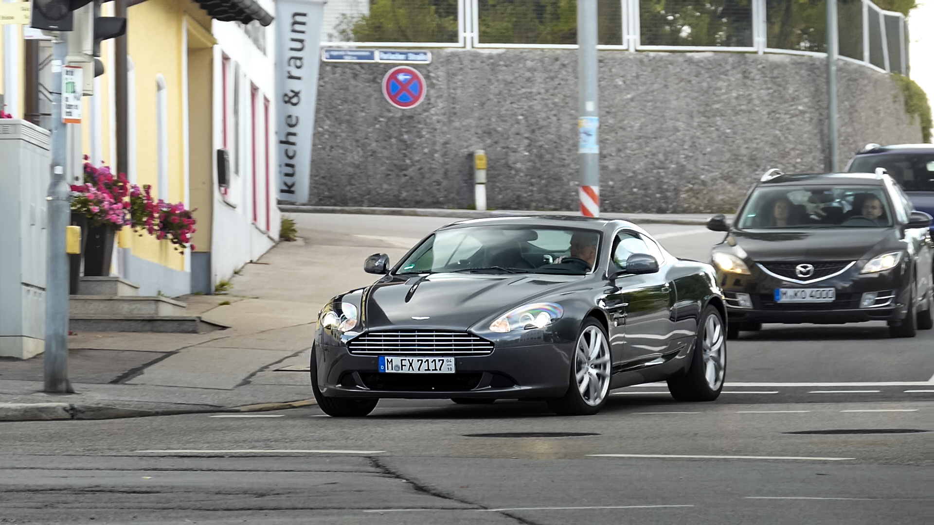 Aston Martin DB9 - M-FX7117