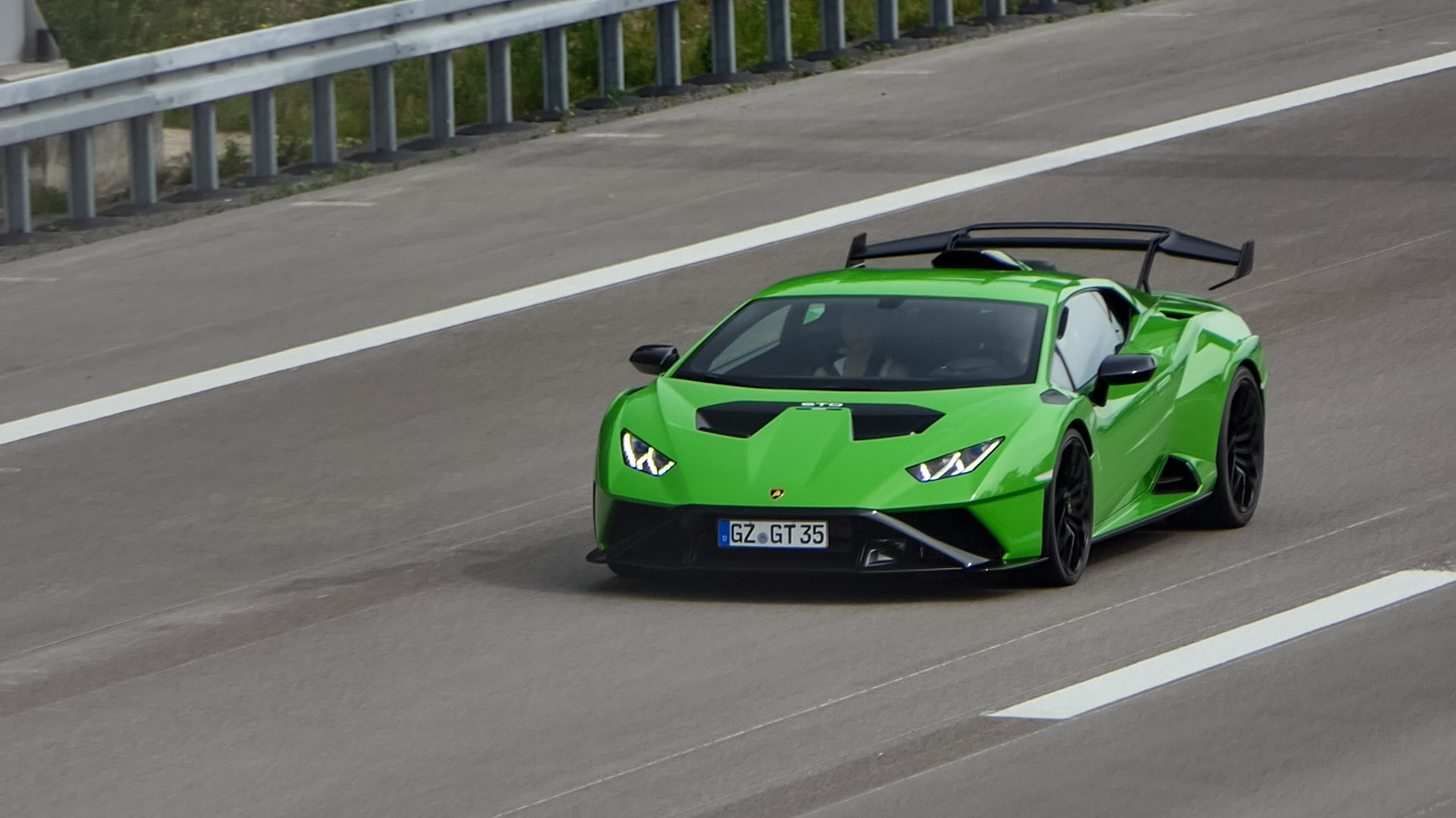 Lamborghini Huracan STO - GZ-GT35