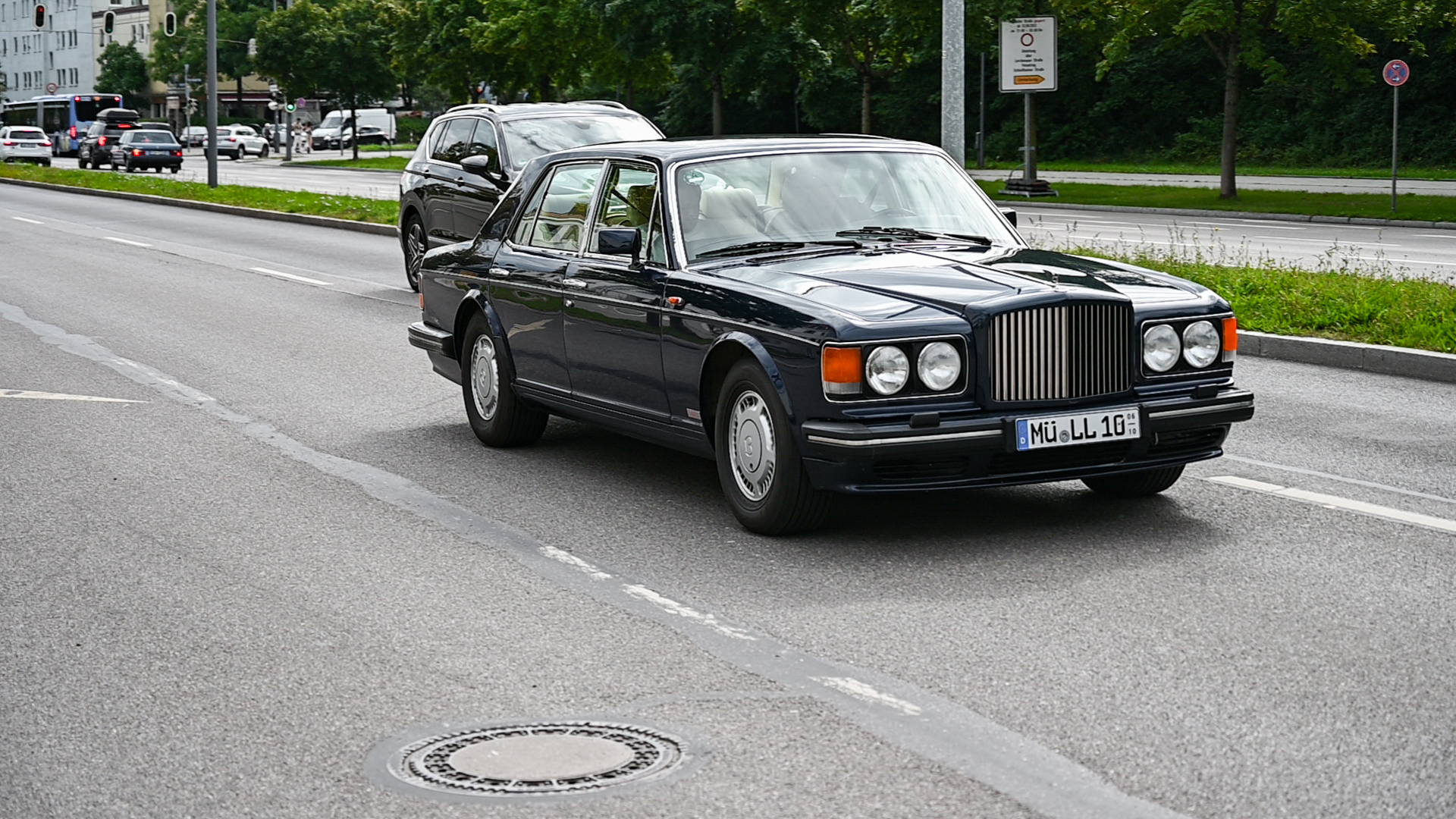 Bentley Mulsanne - MÜ-LL10