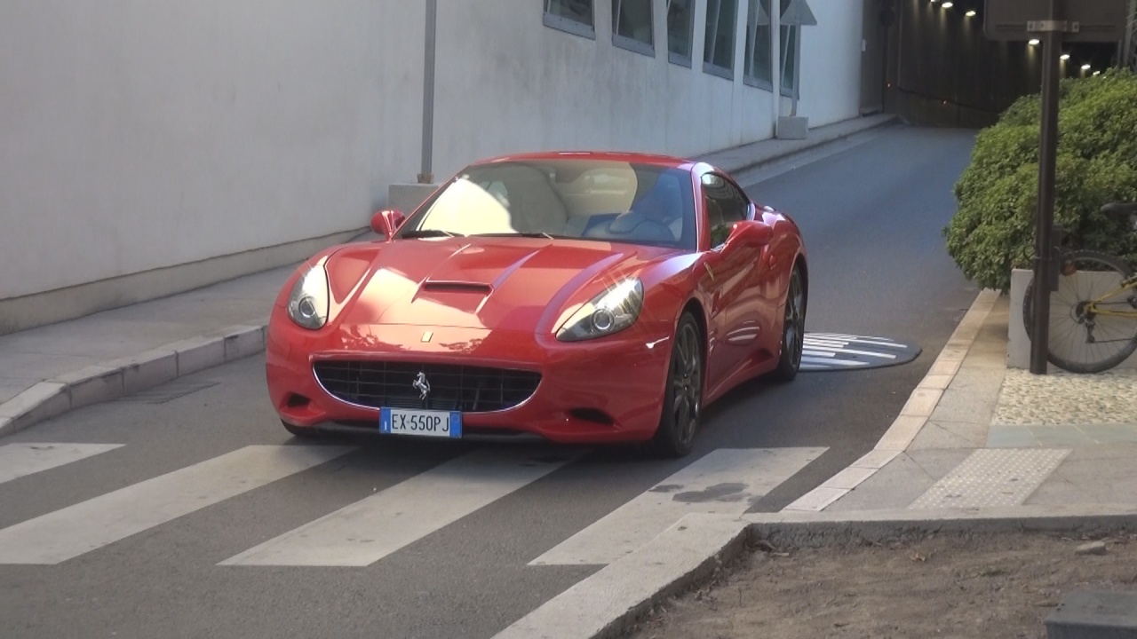 Ferrari California - EX550PJ (ITA)