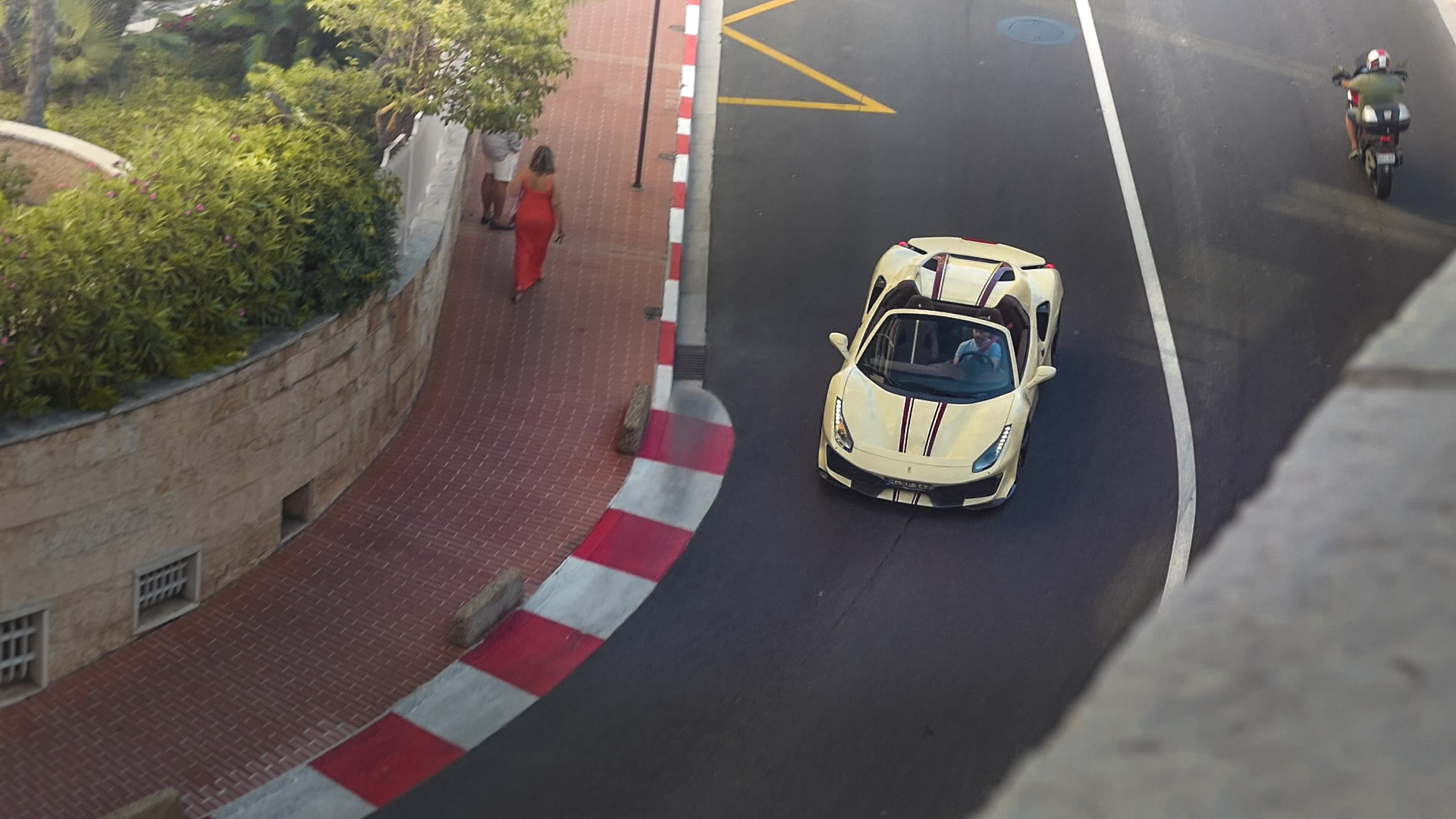 Ferrari 488 Pista Spider - M-XF147