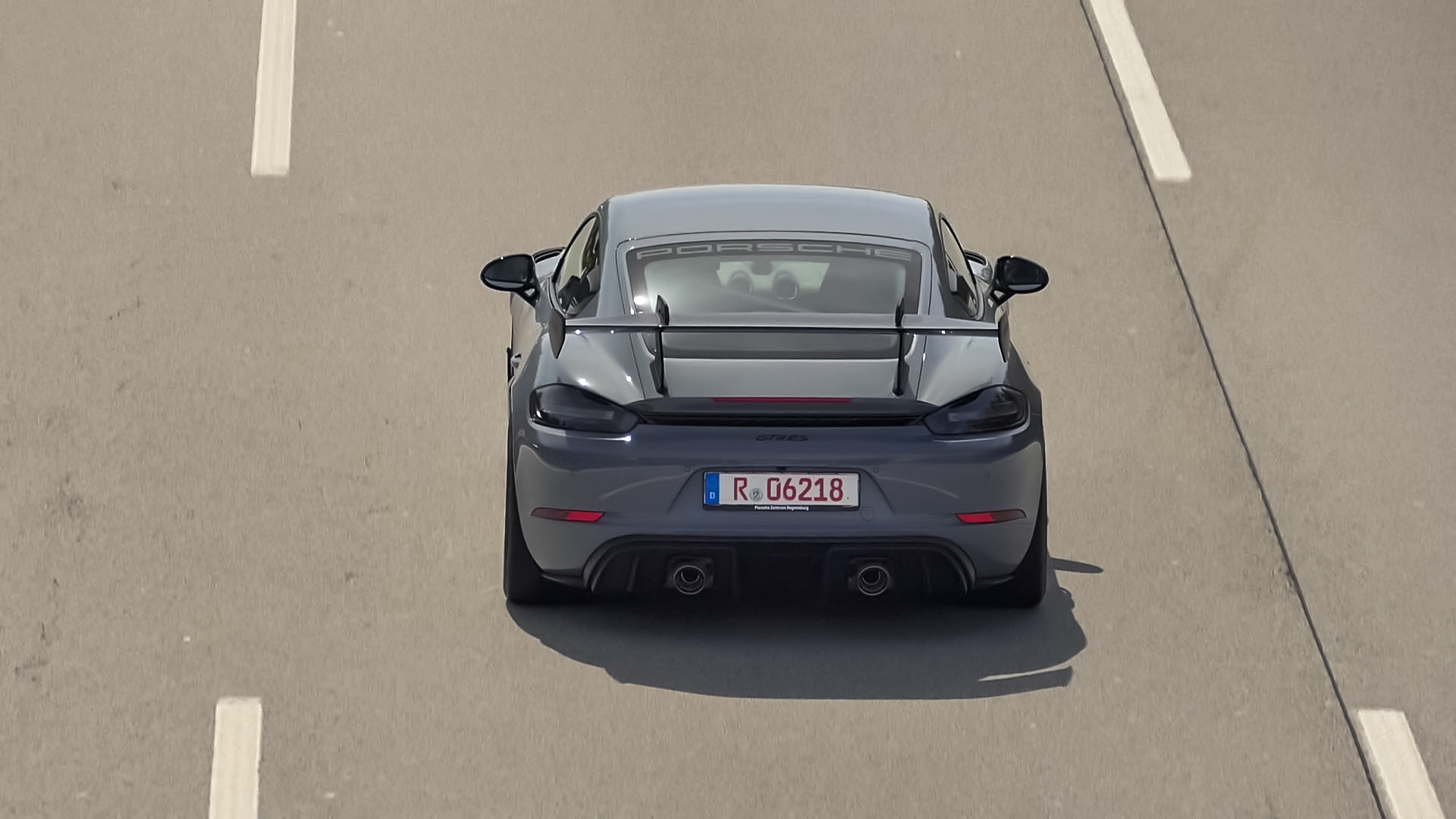 Porsche 718 GT4 RS - R-06218