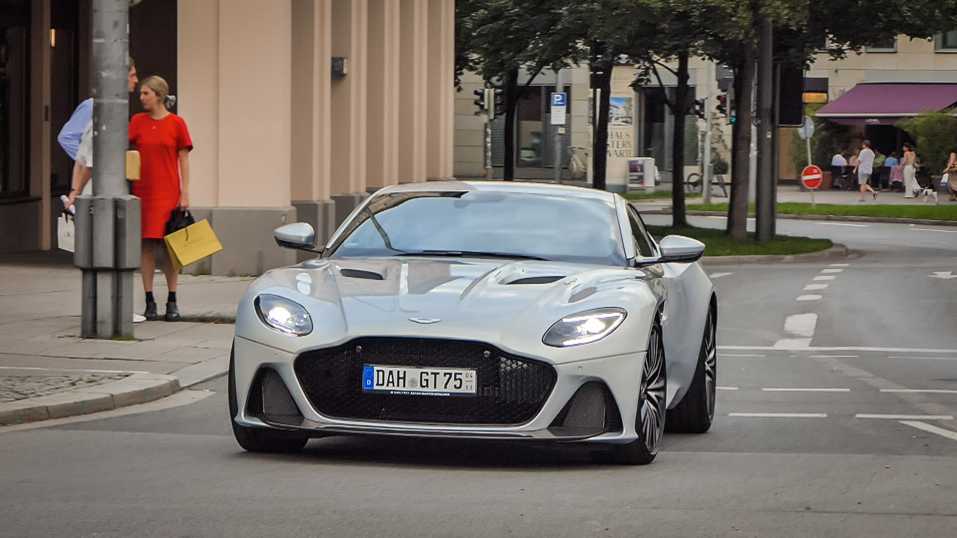 Aston Martin DBS Superleggera - DAH-GT75