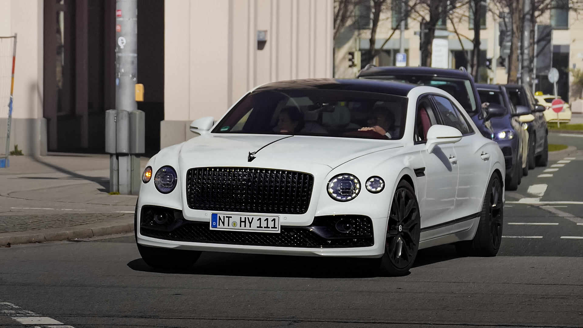 Bentley Flying Spur - NT-HY111