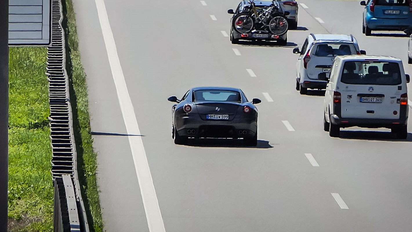 Ferrari 599 GTB - HH-IW599