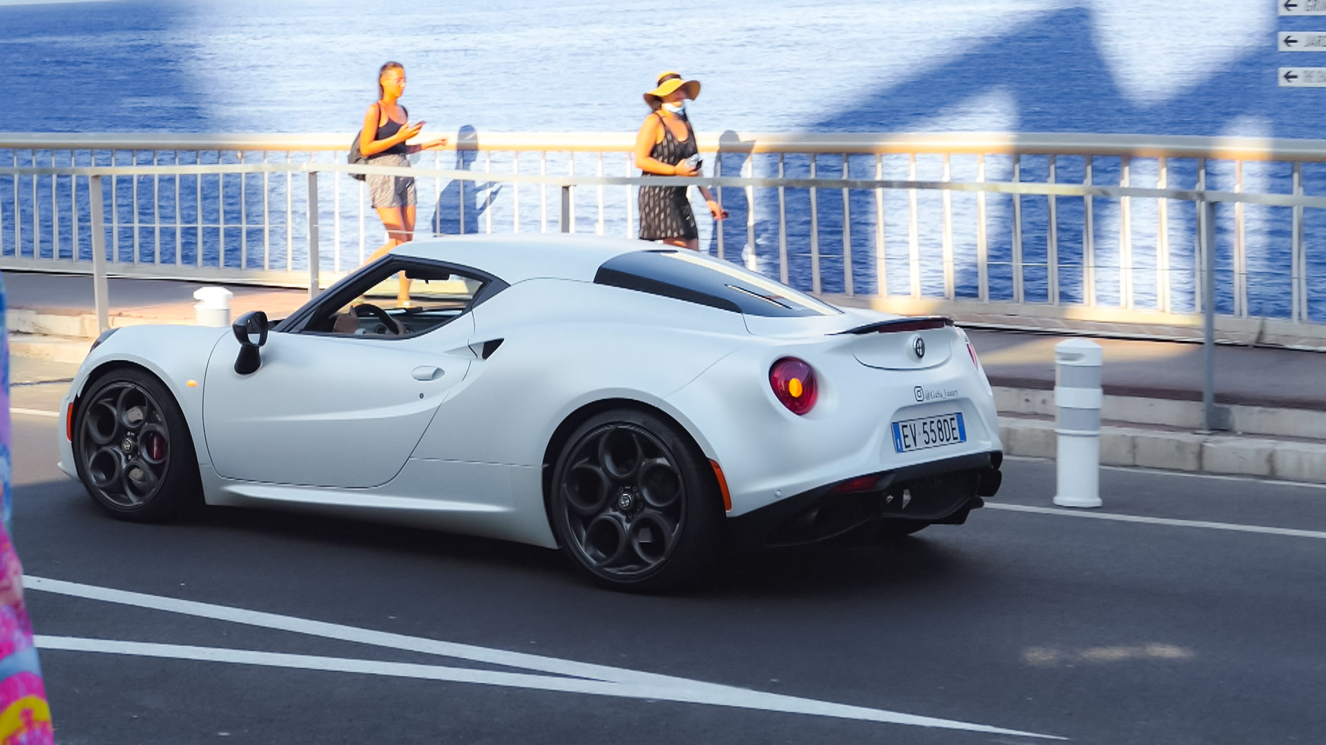 Alfa Romeo 4C - EV558DE (ITA)