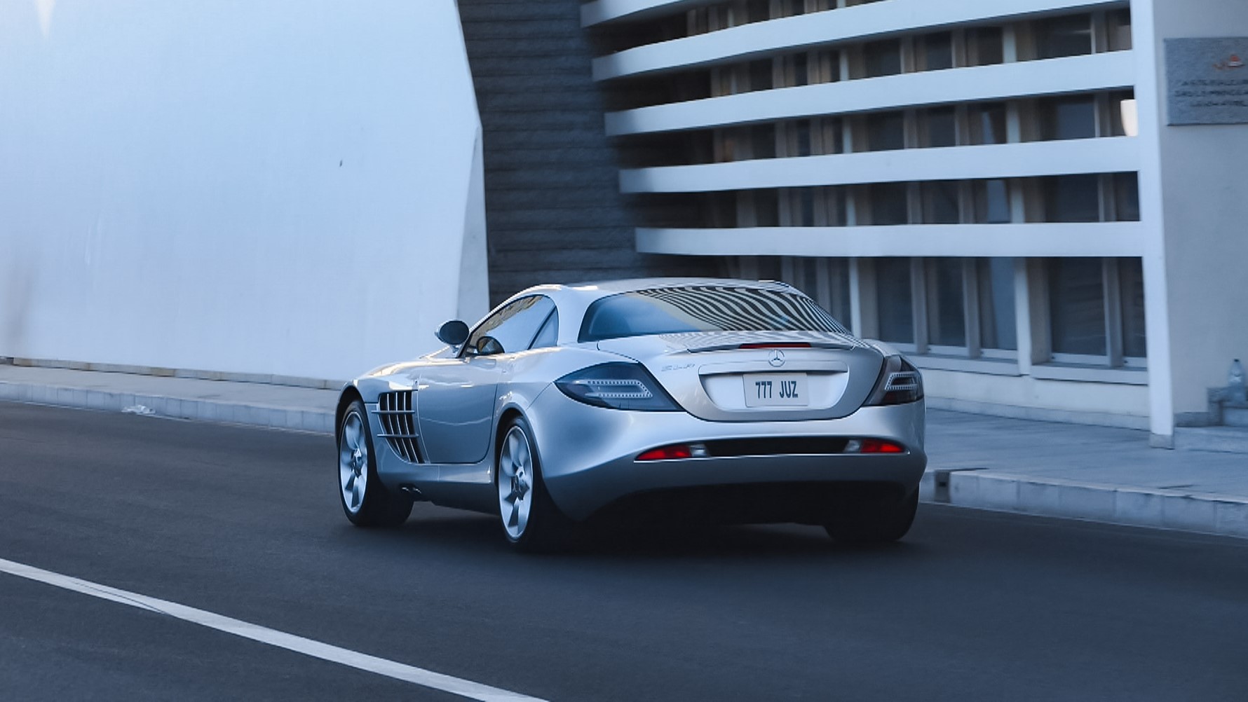 Mercedes McLaren SLR - 777JUZ (Arab)