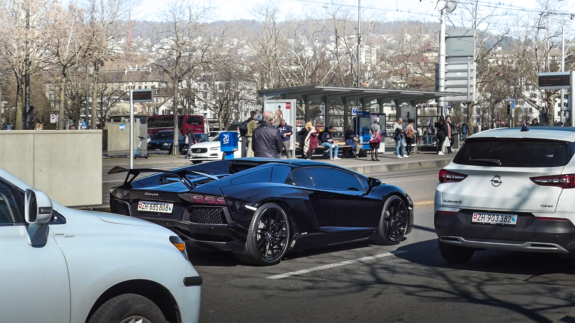 Lamborghini Aventador LP700-4 - ZH685808 (CH)