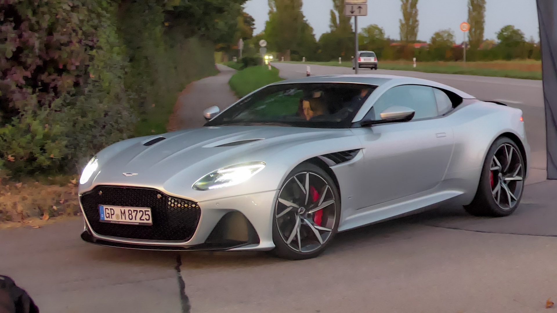 Aston Martin DBS Superleggera - GP-M8725