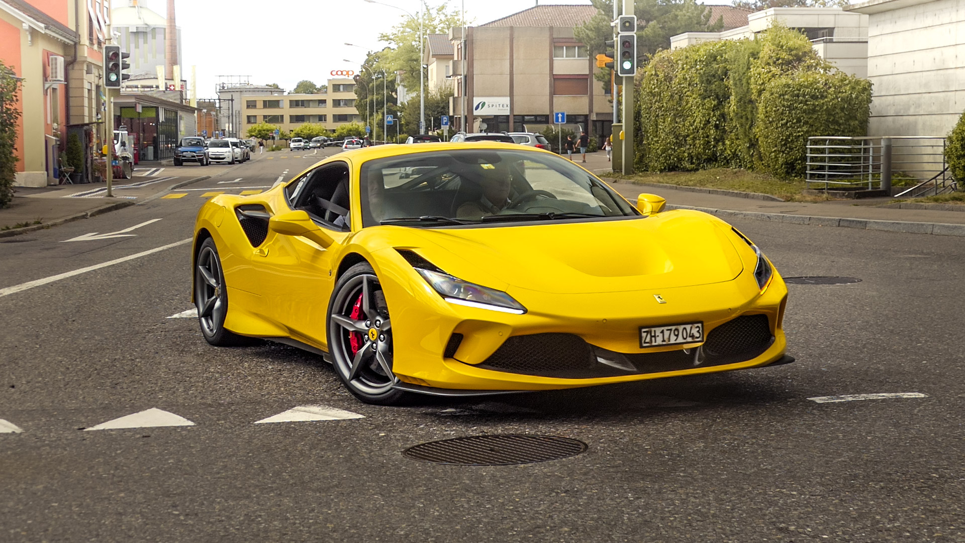 Ferrari F8 Tributo - ZH179043 (CH)