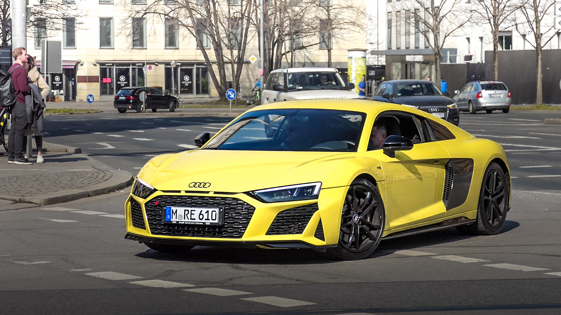 Audi R8 V10 - M-RE610
