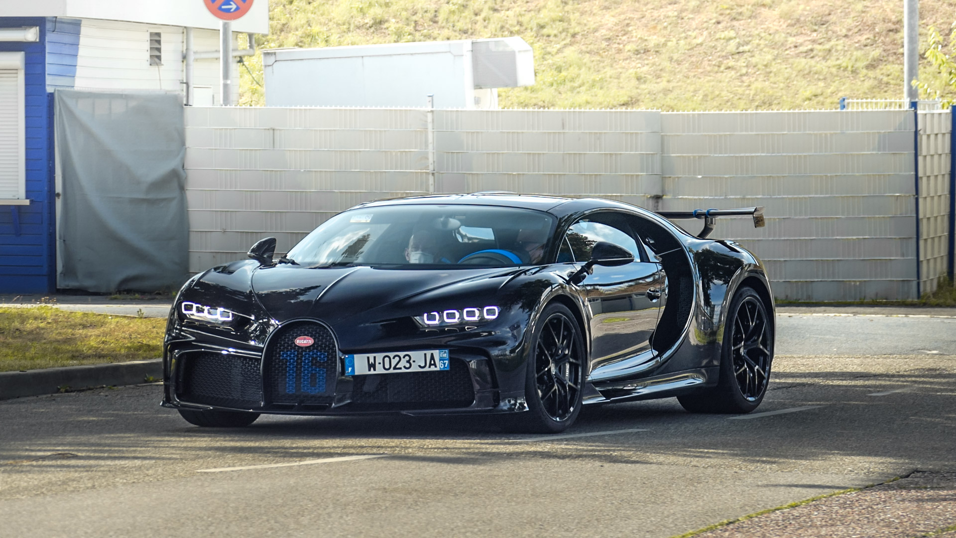Bugatti Chiron Pur Sport - W023JA-67 (FRA)