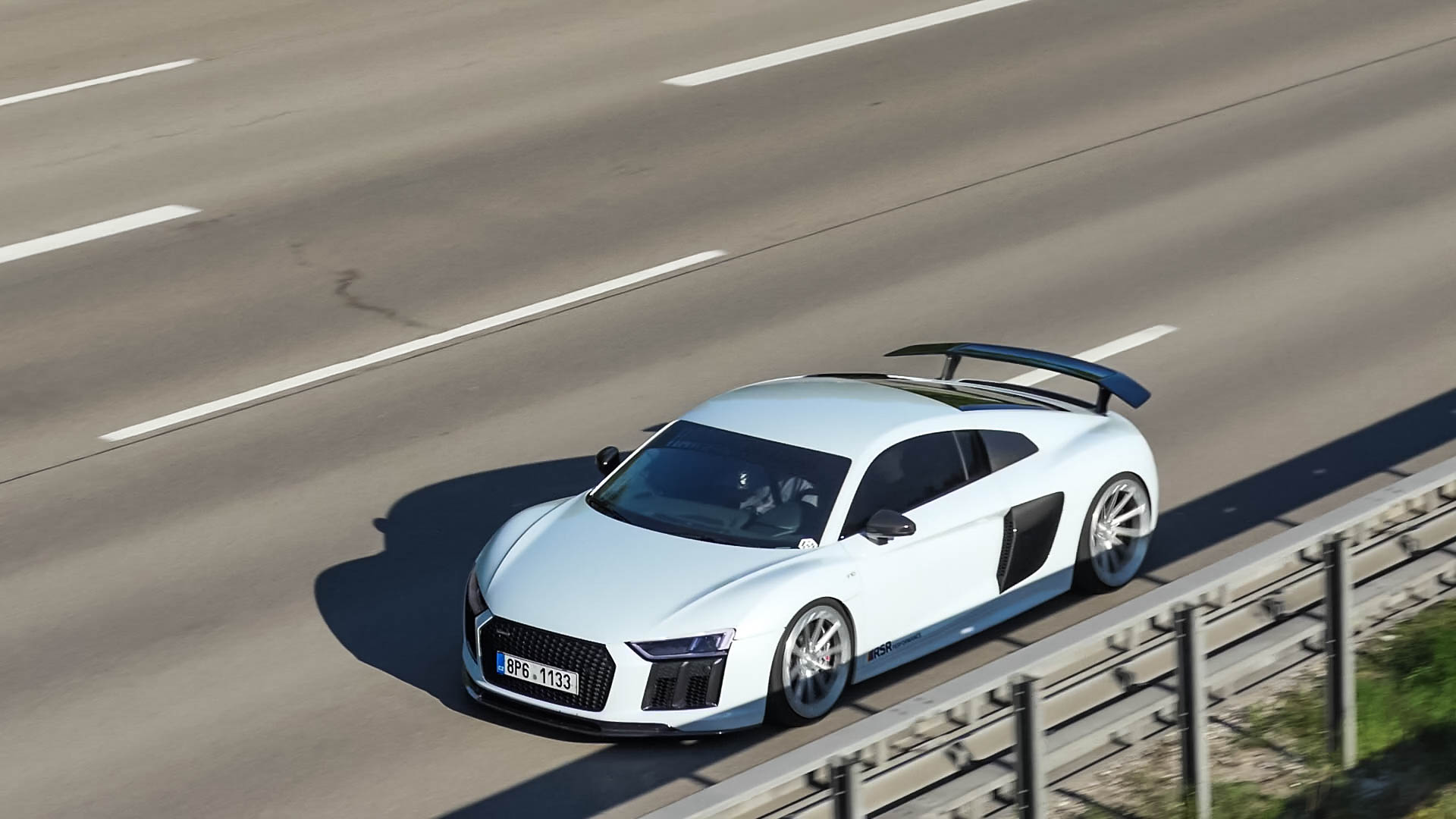 Audi R8 V10 - 8P61133 (CZ)