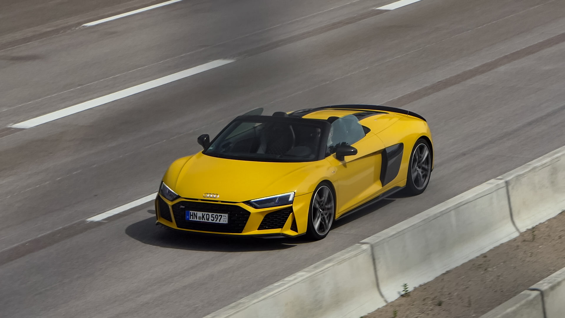 Audi R8 V10 Spyder - HN-KQ597