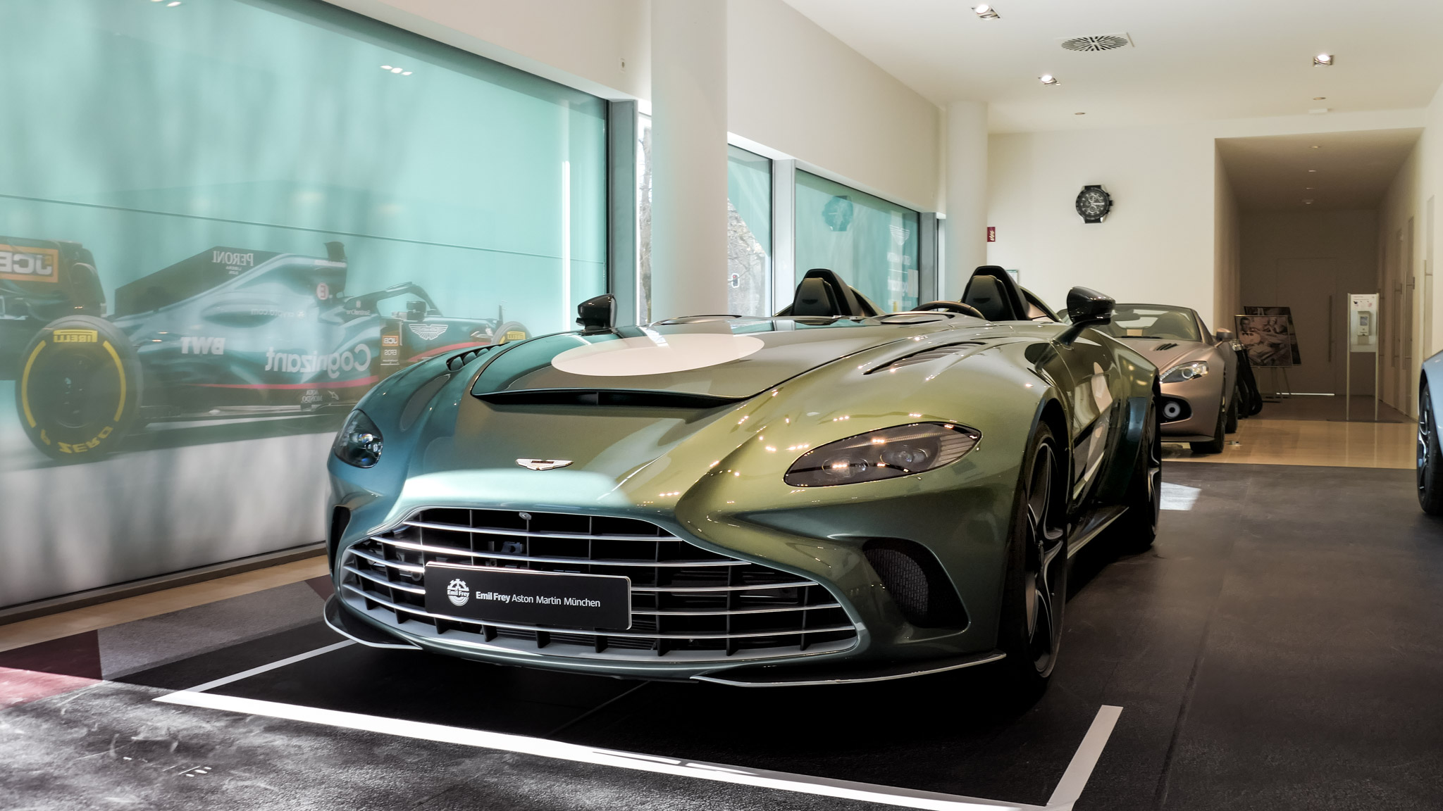 Aston Martin V12 Speedster