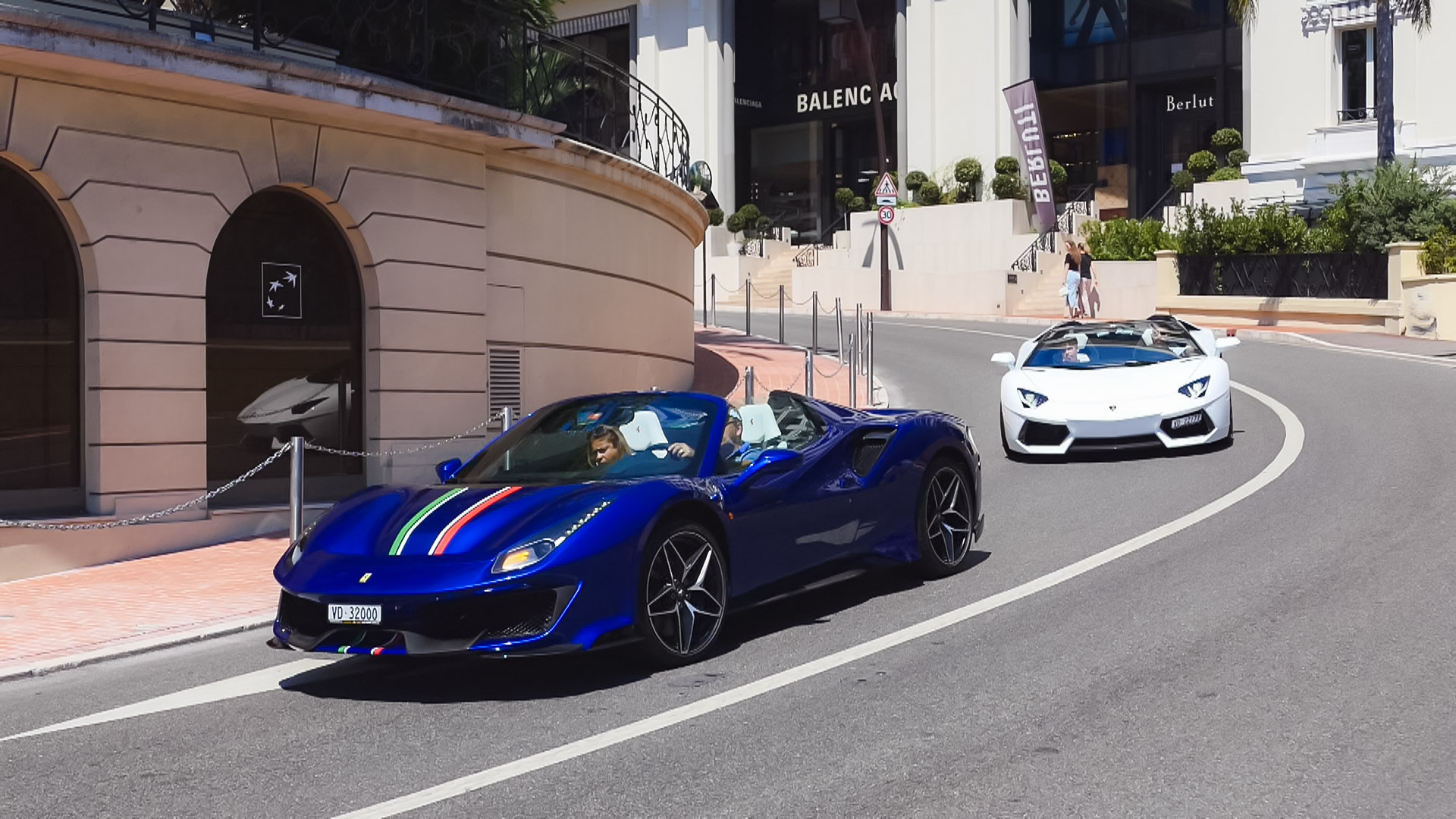 Ferrari 488 Pista Spider - VD32000 (MC)