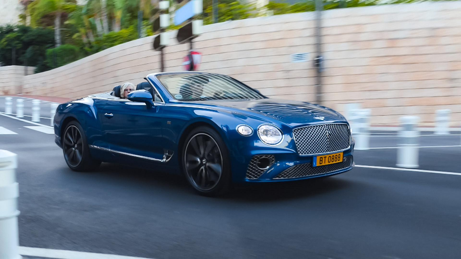 Bentley Continental GTC - BT0888 (LX)
