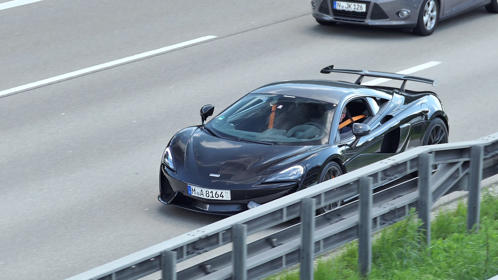 McLaren 570S - M-A8164