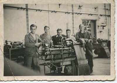Avant la guerre de 39, dans les locaux de la vielle école.