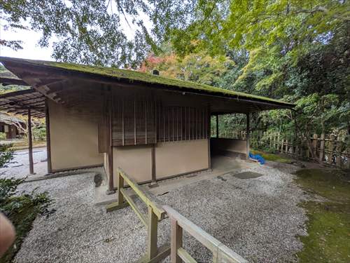 お茶室　茶事　小間　四畳半　露地　躙り口　四畳半　万里庵